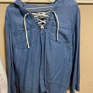Women’s medium Long sleeve old navy denim shirt